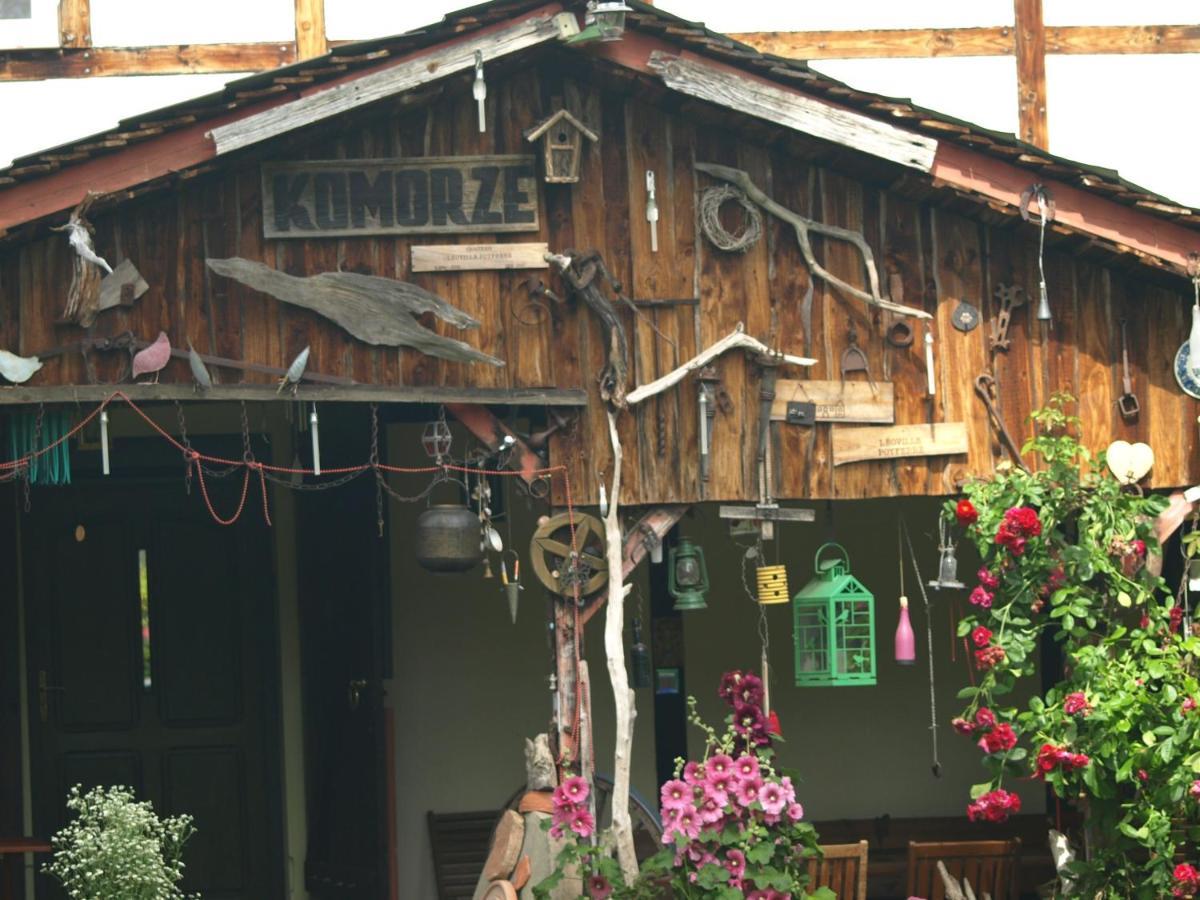 Pensjonat Kalina Komorze Exterior foto